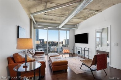 Located in the heart of Downtown Royal Oak, this Modern Condo