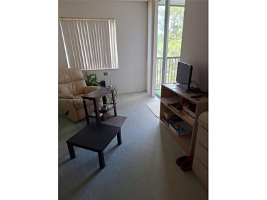 Spacious & Well-maintained a 2 bed/2 bath condo in a Great 55+