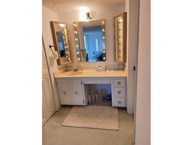 Spacious & Well-maintained a 2 bed/2 bath condo in a Great 55+