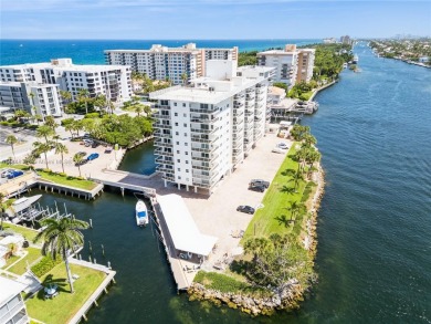 Experience the South Florida lifestyle in this stunning 2 bed/2