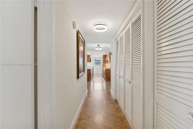 Experience the South Florida lifestyle in this stunning 2 bed/2