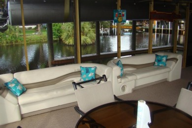 Motivated Seller....Bring Offers...  2bed/2bath Home.... Welcome