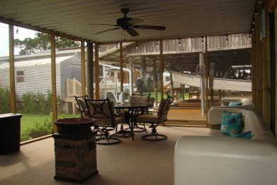 Motivated Seller....Bring Offers...  2bed/2bath Home.... Welcome