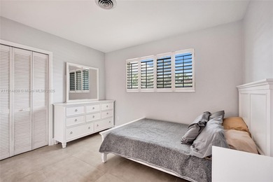 Amazing opportunity in Sky Lake! This well-kept 3BD/2BA home