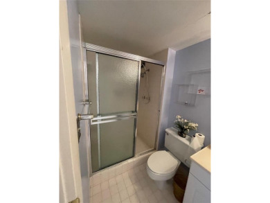 AMAZING 2 BEDROOMS 2 BATHROOMS BETWEEN INTRACOASTAL AND A1A