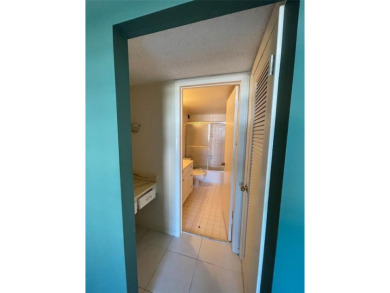 AMAZING 2 BEDROOMS 2 BATHROOMS BETWEEN INTRACOASTAL AND A1A