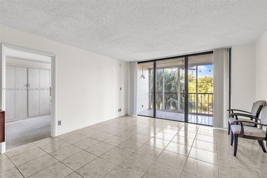 Live comfortably in this inviting condo nestled in the heart of