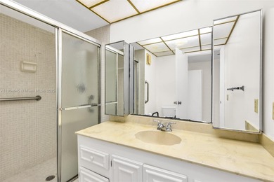 Live comfortably in this inviting condo nestled in the heart of