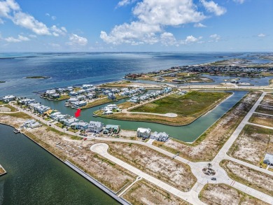Luxury Coastal Living in the Prestigious Islands of Rockport
