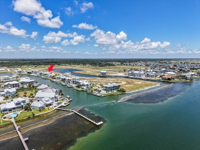 Luxury Coastal Living in the Prestigious Islands of Rockport