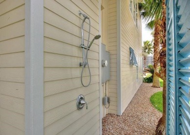 BEACH VIEWS!! 150 steps to the beach walkover even less to pool