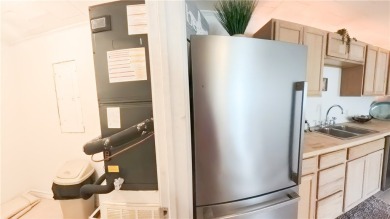 Looking for a cozy getaway spot or a charming short-term rental