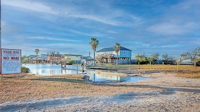 Looking for a cozy getaway spot or a charming short-term rental