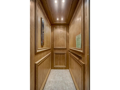 One or more photo(s) has been virtually staged. FORMER MODEL +