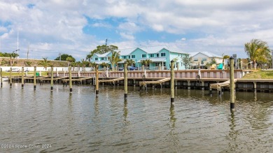 Welcome to Cape Crossing Resort and Marina, perfectly located in