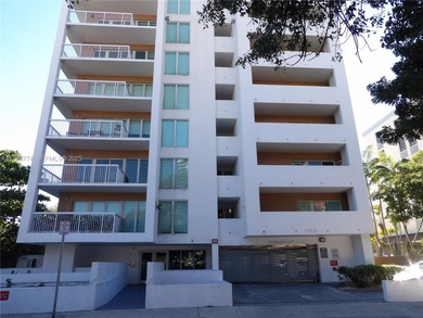 CORNER UNIT, BEAUTIFUL CONDO, OPEN BALCONY, KITCHEN WITH GRANITE