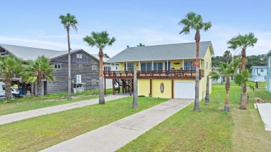 Stunning Coastal Retreat with unparalleled Views! Escape in this