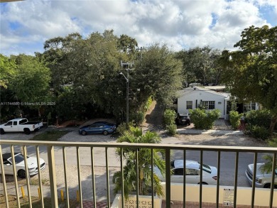 Beautiful and spacious 1 bed/1 bath condo, unit has tile and