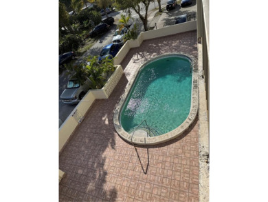 Beautiful and spacious 1 bed/1 bath condo, unit has tile and