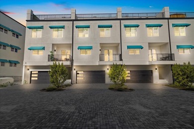 Welcome to Azul Townhomes in Madeira Beach. This spacious 5