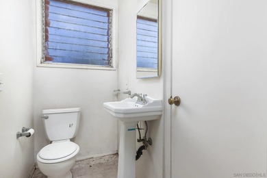 LOCATION, LOCATION, LOCATION! A true diamond in the rough with