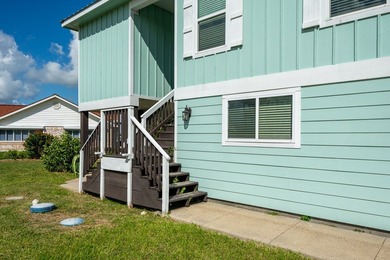 122 Bufflehead Ln, Rockport, TX -- Wake up to sprawling water
