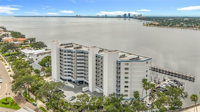Breathtaking waterfront views of the Open Bay and Bayshore