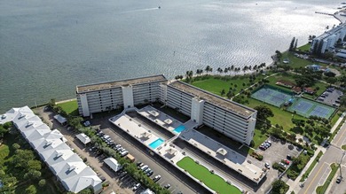 Million dollar view!! Lake Harbour Towers East  is a 55+