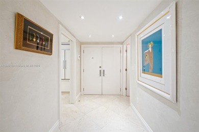 SPECTACULAR 3 BEDROM, 2.5 BATH BEAUTIFULLY RENOVATED RESIDENCE