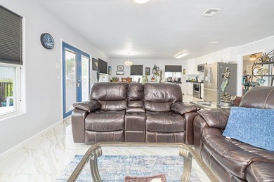 Ideal Coastal Retreat - Primary Residence or Weekend Getaway!