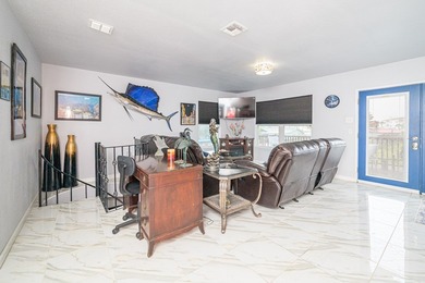 Ideal Coastal Retreat - Primary Residence or Weekend Getaway!