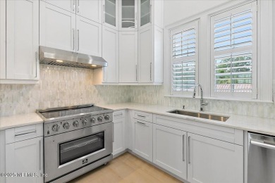 FULLY RENOVATED LUXURY TOWNHOME W/ ELEVATOR AND OUTSTANDING