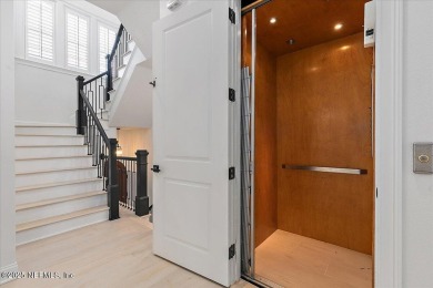 FULLY RENOVATED LUXURY TOWNHOME W/ ELEVATOR AND OUTSTANDING