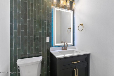 FULLY RENOVATED LUXURY TOWNHOME W/ ELEVATOR AND OUTSTANDING