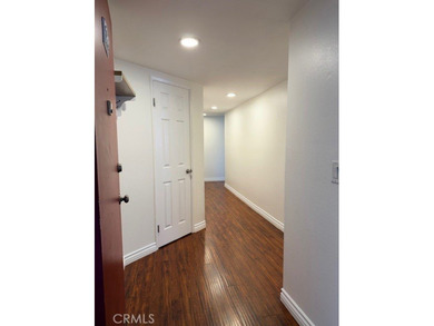 Welcome to one of the nicest condos in the beautiful Bluff