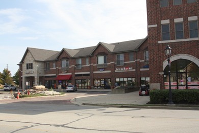 Prime Mixed-Use Commercial Office Building in the Heart of