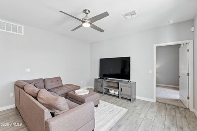 Experience the best of luxury living at The Cays in Downtown