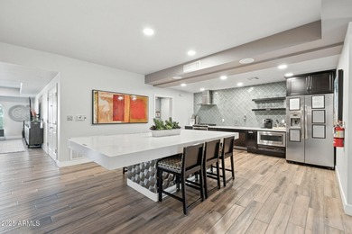 Experience the best of luxury living at The Cays in Downtown