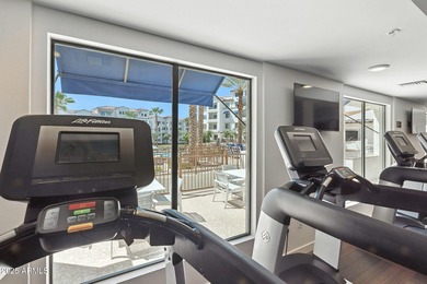 Experience the best of luxury living at The Cays in Downtown