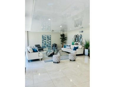 Luxury Building 2-Bedroom, 2-Bath Unit in Highly Sought-After