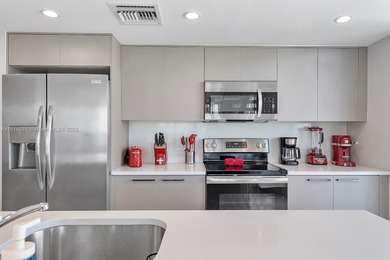 Stunning Penthouse 3/3 unit distinctive One by Tross in the