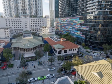 Discover the prestige and luxury of the Four Seasons in the