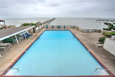 Ocean Drive with the ULTIMATE view. You can't get more water