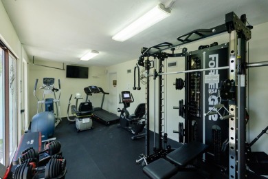 Welcome to Bonefish Towers, where this stunning one-bedroom