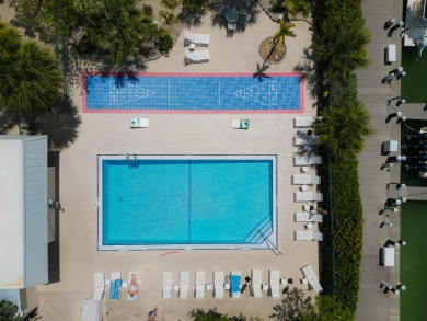 Welcome to Bonefish Towers, where this stunning one-bedroom