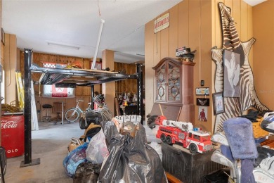 Gulf View Waterfront Pool Home. This 4-bedroom home with