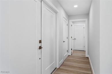 Seller is offering incentives towards buyers closing costs!