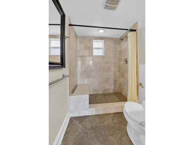 This large 1 Bedroom 1 1/2 Bathroom   Condo is in Move- In