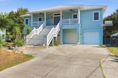 Welcome to your piece of paradise! This beautifully maintained