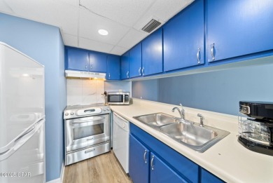 Welcome to this sunset-facing adorable beachfront condo with the